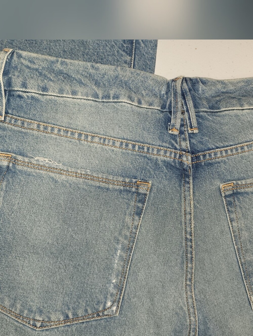 Good American, Light Blue Jeans - Size 10/30 - Picture 13 of 15